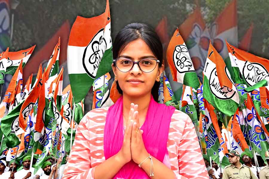 মতুয়াগড়ে চওড়া হাসি ঠাকুরবাড়ির মধুপর্ণার, বাগদায় বিজেপিকে হারাল তৃণমূল