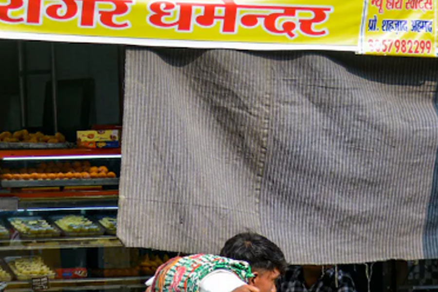 দোকানে থাকতেই হবে মালিকের নাম, না দিলে জরিমানা! এবার নির্দেশ মধ্যপ্রদেশেও