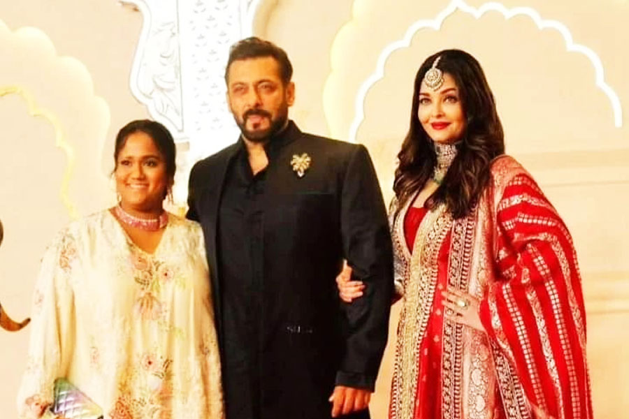 আম্বানিদের পার্টিতে ‘আরও কাছাকাছি’ প্রাক্তন সলমন-ঐশ্বর্য! ভাইরাল ছবির নেপথ্যে গল্প কী?