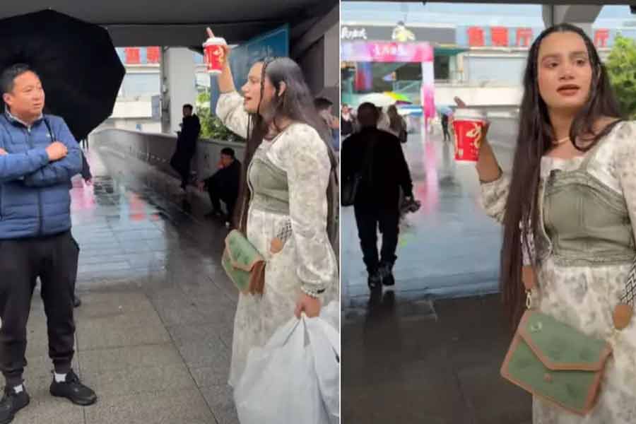 চিনে গিয়ে চিনাদের উপহাস, করোনা নিয়ে খোঁচা! বিতর্কে ভারতীয় ইনফ্লুয়েন্সার