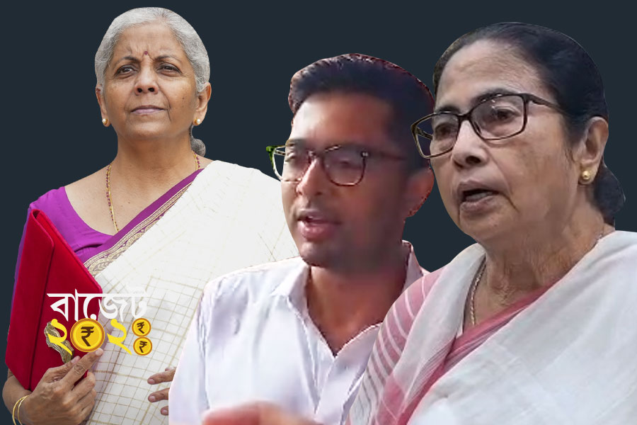 কেন্দ্রের বাজেট গরিব বিরোধী, জনগণ বিরোধী, রাজনৈতিক পক্ষপাতদুষ্ট: মমতা