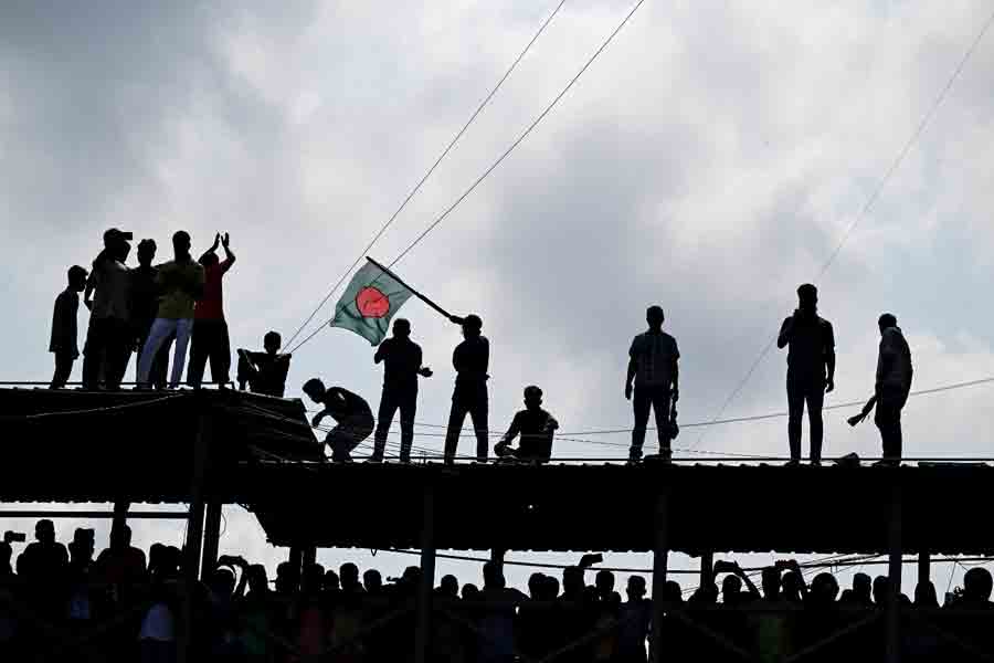 একাত্তরের পুনরাবৃত্তি নয়! শরণার্থীদের জন্য অবারিত দ্বার হতে ‘নারাজ’ দিল্লি