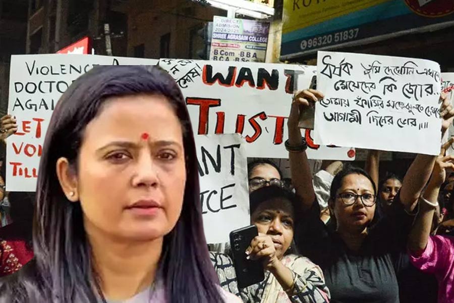 ‘কোনও আমরা-ওরা নেই’, আর জি কর কাণ্ডে সুবিচারের দাবিতে গর্জে উঠলেন মহুয়া