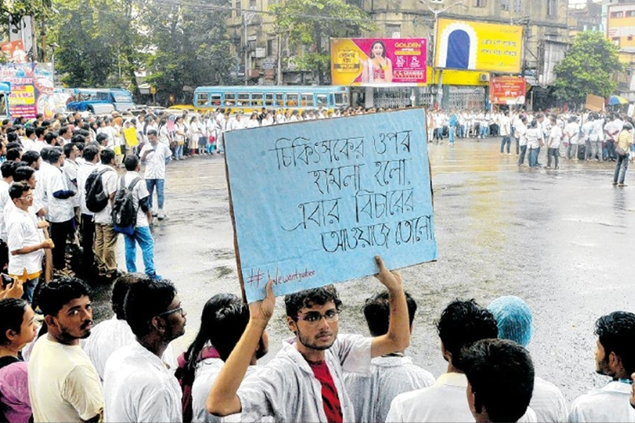 মেয়েকে নাইট ডিউটি করতে বলব কোন মুখে!