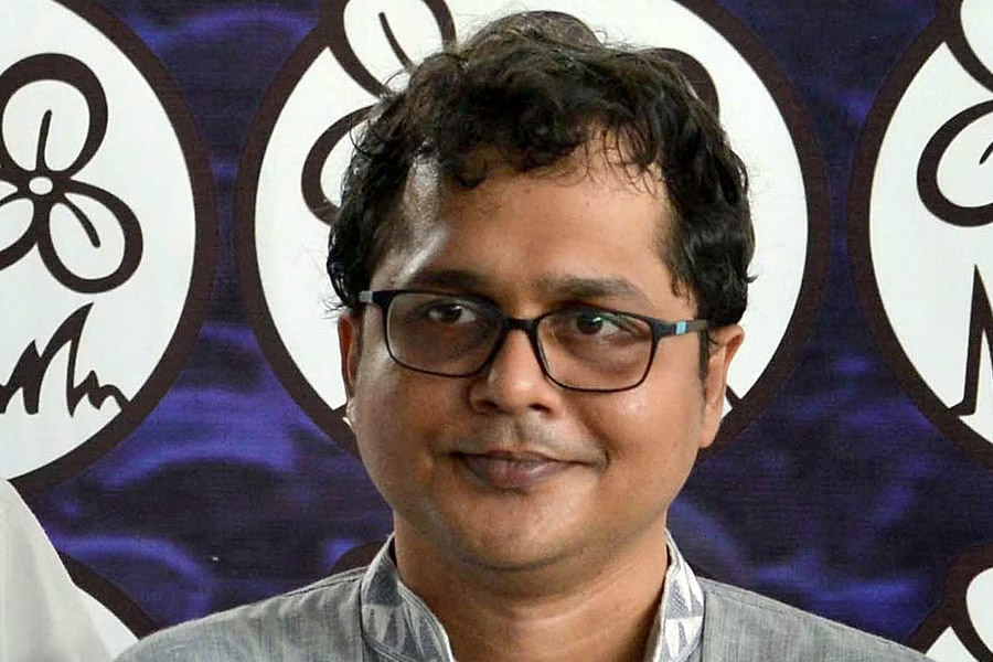 ৫০০ টাকার জন্য ফাঁসানো হচ্ছে! তছরুপ মামলায় ইডি চার্জ গঠন করতেই বিস্ফোরক তৃণমূল সাংসদ