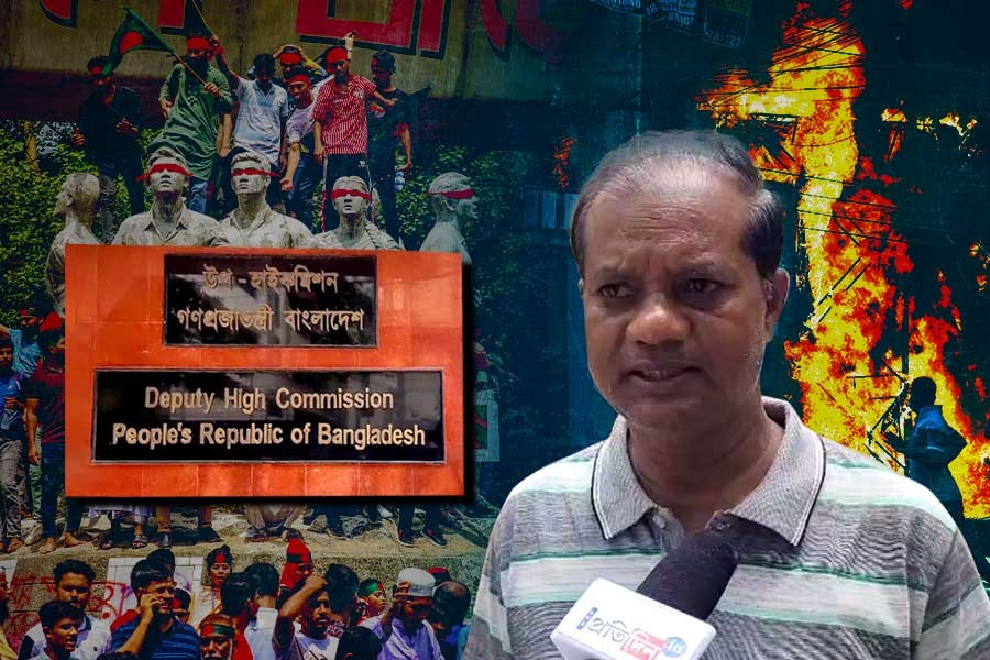 অশান্ত বাংলাদেশ, অগ্নিগর্ভ পরিস্থিতিতেই ছেলের জন্য বাবার ‘ভরসা’ ভারত