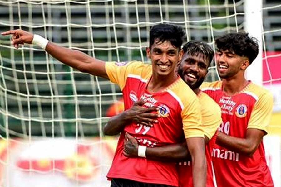 পেনাল্টি থেকে জেসিনের গোল, ভবানীপুরকে হারিয়ে লিগ শীর্ষে ইস্টবেঙ্গল
