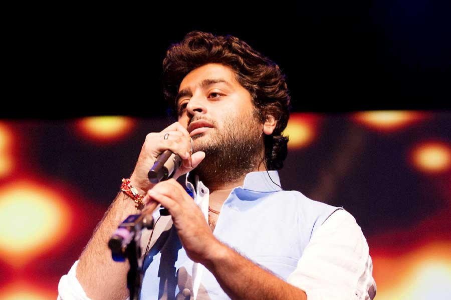 ‘আর কবে?’, নবান্ন অভিযানের দিনই সোশাল মিডিয়ায় অরিজিতের গানের ভিডিও