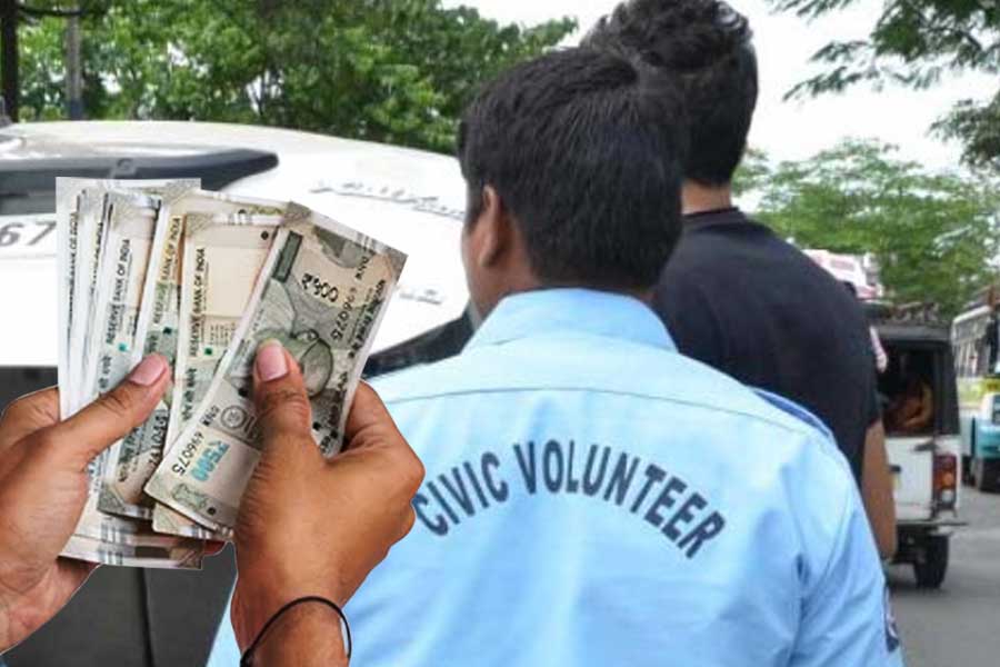 ফের সুখবর সিভিক ভলান্টিয়ারদের জন্য, পুজোর বোনাসের পর বড় অঙ্কে বাড়ল অবসরকালীন ভাতা