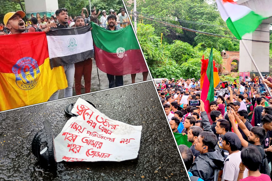 আর জি কর কাণ্ডে বিচারের দাবিতে একসুর ইস্ট-মোহন, জোট বেঁধে প্রতিবাদে ফুটবলপ্রেমীরা