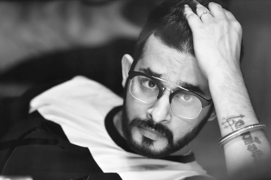 ‘নৃশংসভাবে লাঠিচার্জ, প্রাণ হাতে ফিরেছি’, যুবভারতীতে আক্রান্ত টলিউডের পোশাকশিল্পী