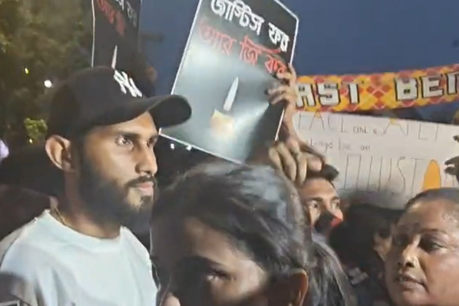 আর জি কর কাণ্ডের পর ডার্বি বাতিল, পথে নেমে প্রতিবাদে সরব মোহন অধিনায়ক শুভাশিস