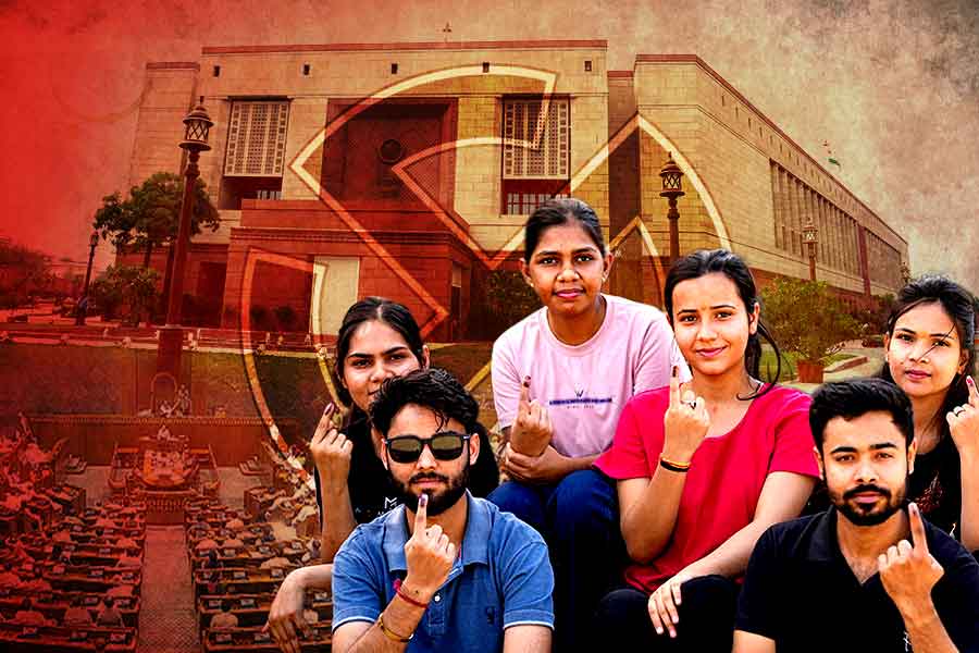 ভোটে লড়ার বয়স ২৫ থেকে কমিয়ে ২১ করা হোক, দাবি উঠল সংসদে