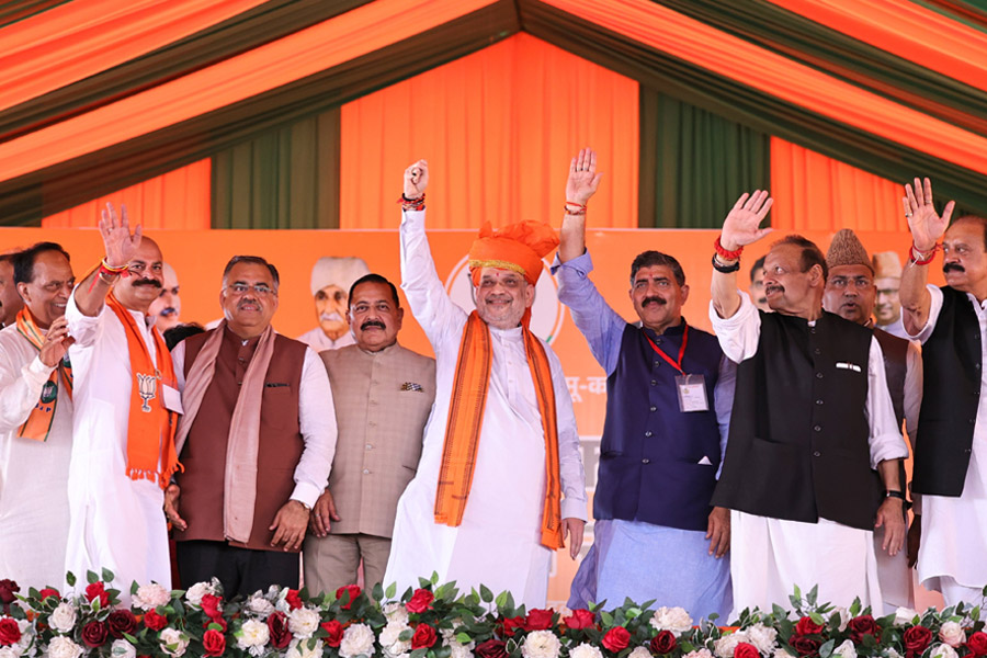 ‘ক্ষমতায় এলে বিচ্ছিন্নতাবাদীদের মুক্তি দেবে কংগ্রেস-ন্যাশনাল কনফারেন্স’, জম্মুতে বিস্ফোরক শাহ