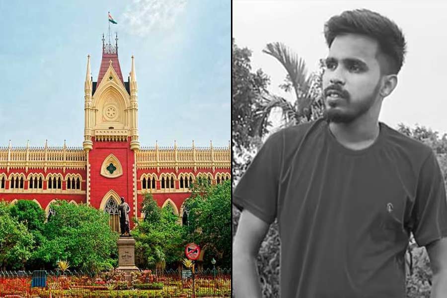 আর জি কর কাণ্ডের প্রতিবাদে এবার ধরনায় আনিসের বাবা, সবুজ সংকেত হাই কোর্টের