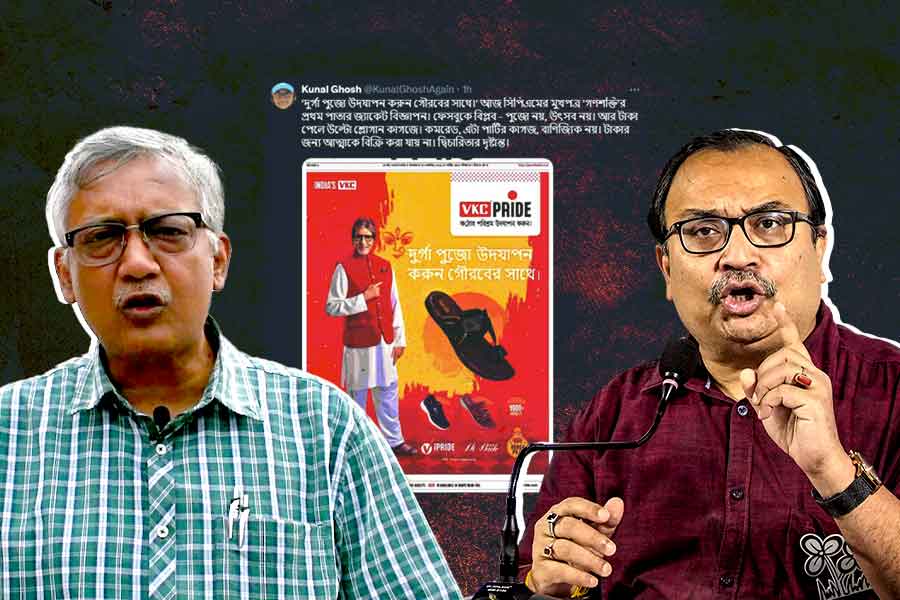 ‘গণশক্তি’তে পুজোর বিজ্ঞাপন, কুণাল বলছেন ‘দ্বিচারিতা’, শমীকের পালটা, ‘প্রচারে থাকার চেষ্টা’