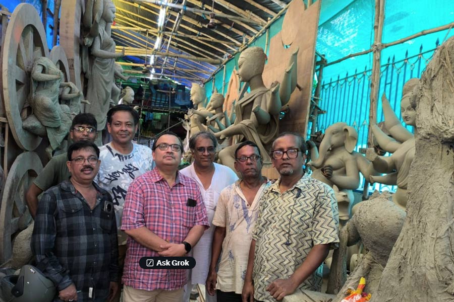 ‘ন্যায়বিচার হোক, সঙ্গে পুজোও’, পুজো অর্থনীতি সচল রাখার আবেদন নিয়ে কুমোরটুলিতে কুণাল