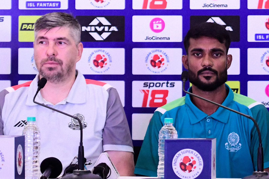 ইতিহাসের সন্ধিক্ষণে দাঁড়িয়ে মহামেডান কোচের হুঙ্কার, ‘আমরাও আই লিগ চ্যাম্পিয়ন’
