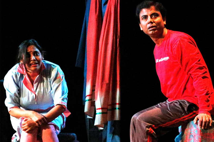 প্রত্যয় গোষ্ঠীর নাটক ‘পাগলা রে’, এক সত্যবাদী উন্মাদের গল্প