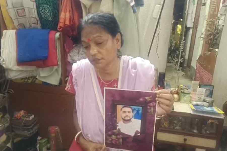 ‘অবস্থা জটিল ছিল, মিথ্যে অভিযোগ করা হচ্ছে’, ‘বিনা চিকিৎসা’য় রিষড়ার যুবকের মৃত্যুতে দাবি চিকিৎসকদের