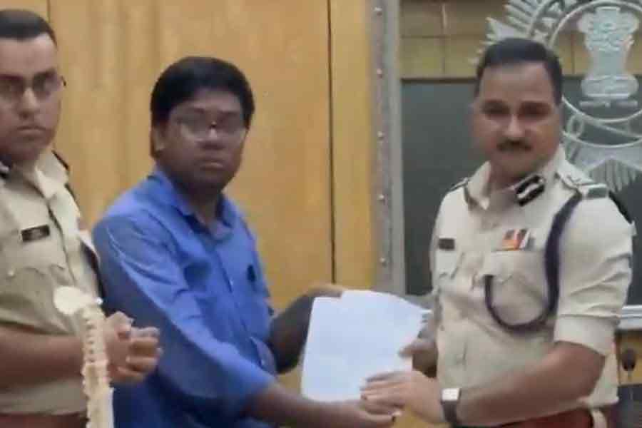কর্তৃপক্ষ চাইলে ইস্তফায় রাজি সিপি! বৈঠকের পর দাবি আন্দোলনকারীদের