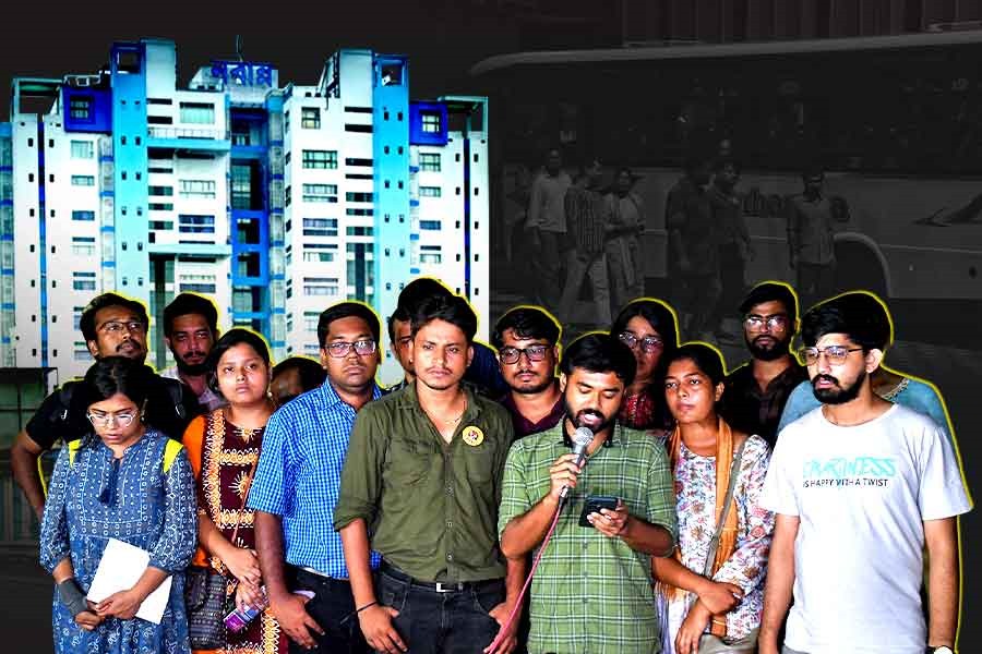 ‘দাবি’ মানল রাজ্য, তবু লিখিত আশ্বাসের দাবিতে কর্মবিরতিতে অনড় জুনিয়র ডাক্তাররা