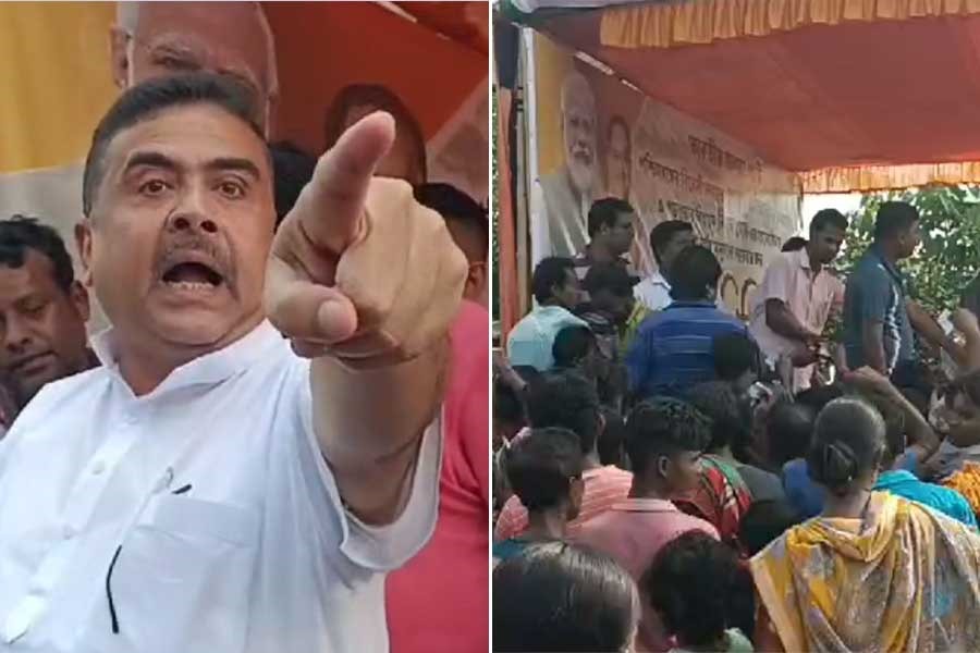 হুগলিতে বিজেপির ত্রাণবিলিতে বিক্ষোভ! শুভেন্দু অধিকারীর সভায় ‘প্রতিবাদ’