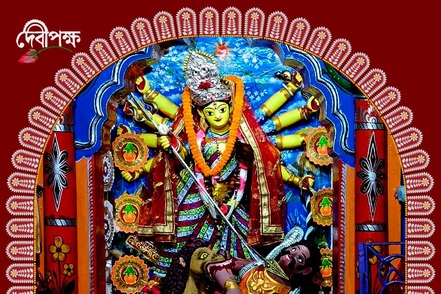 ইতিহাসের সঙ্গে ঐতিহ্য, আজও গর্জন মল্ল রাজপরিবারের দুর্গাপুজোর