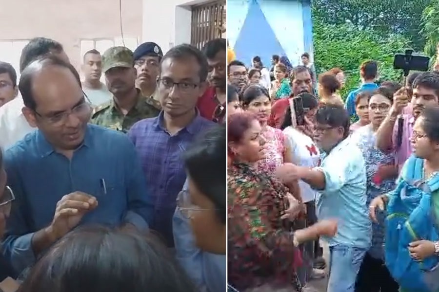 সাগর দত্ত মেডিক্যালে ‘তাণ্ডব’, হাসপাতালের নিরাপত্তা বৈঠকে হাজির স্বাস্থ্যসচিব