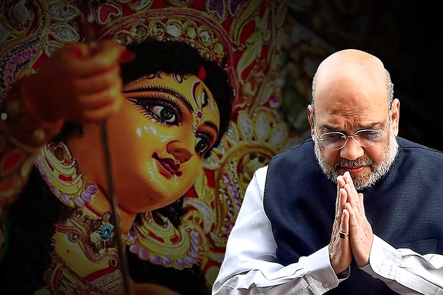ফের বঙ্গে পুজো উদ্বোধনে অমিত শাহ, তবে উৎসব নিয়ে ‘সাবধানী’ বিজেপি