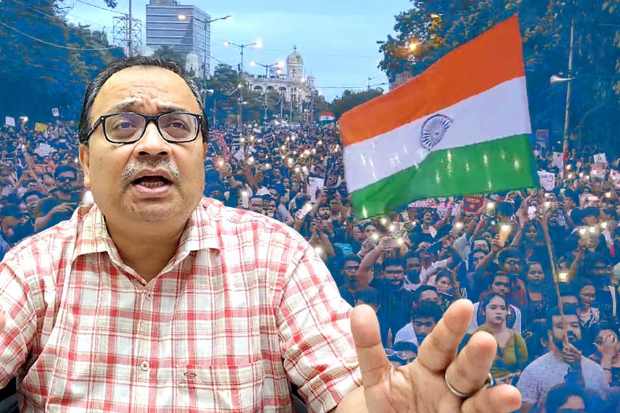 ‘এই দাবানল ছড়িয়ে পড়ুক’, আর জি কর কাণ্ডে ন্যায় চেয়ে গানে গানে সিবিআইকে বিঁধলেন কুণাল ঘোষ