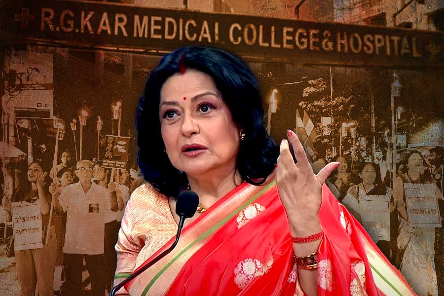 ‘রাতে ঘুম হচ্ছে না…’, RG Kar নিয়ে এবার মুখ খুললেন মৌসুমী চট্টোপাধ্যায়