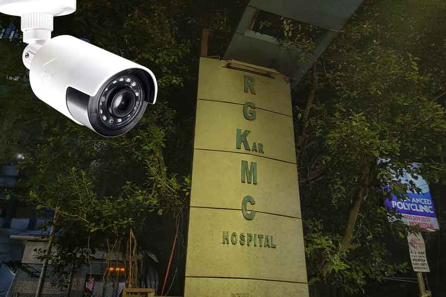 কতদিনের মধ্যে সব হাসপাতালে সিসিটিভি ক্যামেরা? সুপ্রিম কোর্টে জানাল রাজ্য
