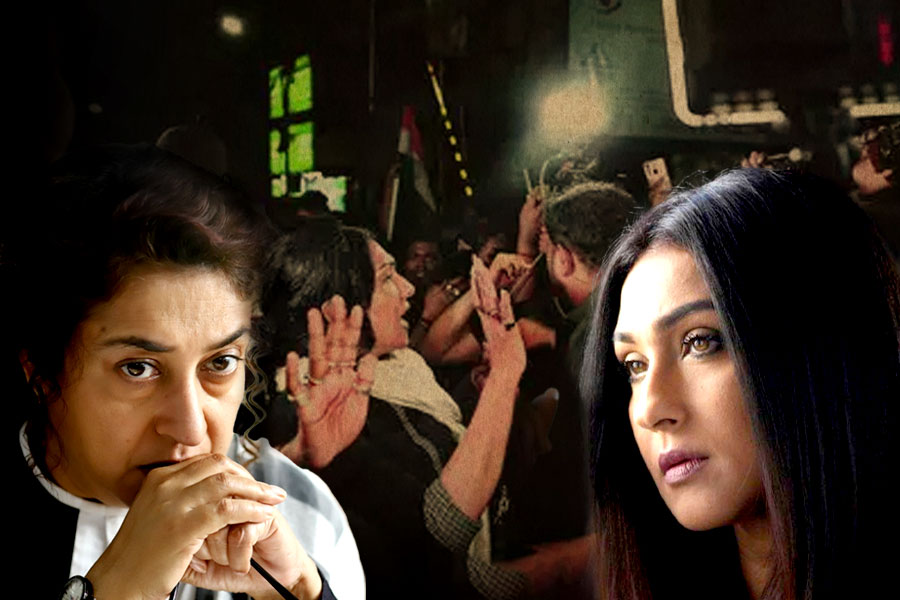 ‘গেলেও দোষ, না গেলেও দোষ’, রাত দখলে ঋতুপর্ণাকে হেনস্তার তীব্র নিন্দা শতাব্দীর