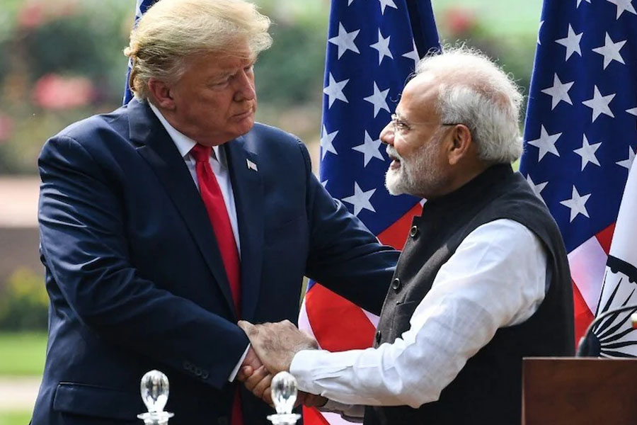 ‘অসাধারণ মানুষ মোদি’, আমেরিকা সফরে প্রধানমন্ত্রীর সাক্ষাৎপ্রার্থী ট্রাম্প