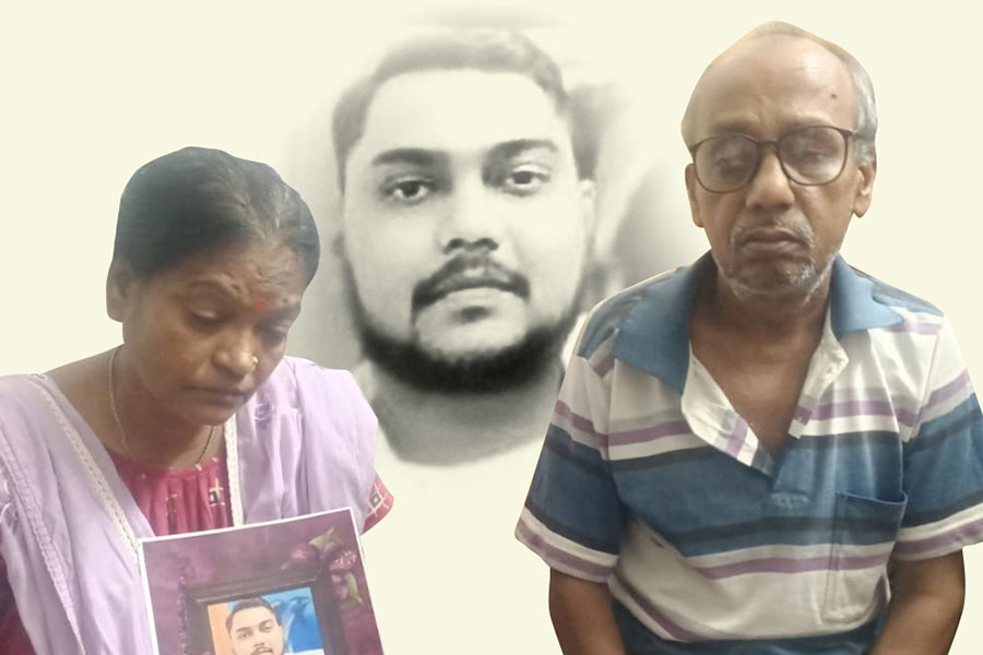 জুনিয়র চিকিৎসকদের কর্মবিরতির জের? ফের বিনা চিকিৎসায় মৃত্যুর অভিযোগ