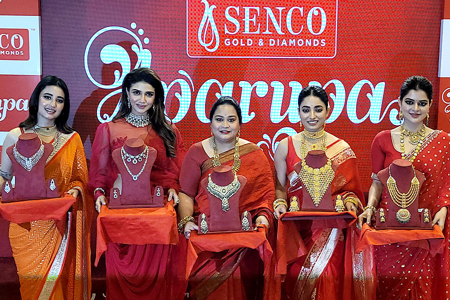 সেনকো গোল্ডের ‘অপরূপা’ সম্ভার, পুজোর আগে গয়নায় চমক স্বর্ণবিপণির