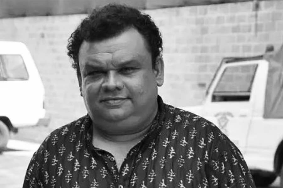 ক্যানসারই কাড়ল প্রাণ, প্রয়াত অভিনেতা অতুল পরচুরে