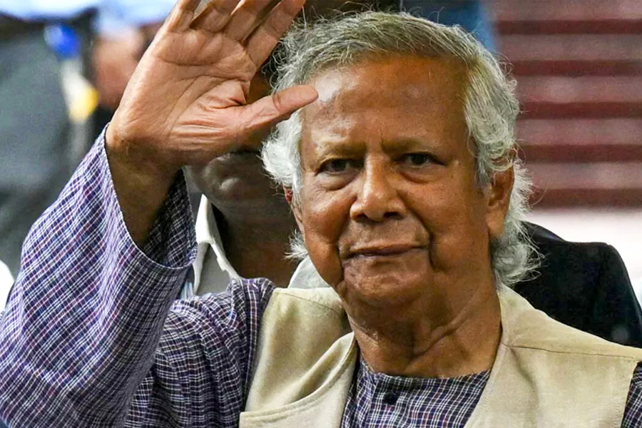 দিল্লি থেকে হাসিনার আমলে নিযুক্ত দূত সরাল ঢাকা, কী বার্তা ইউনুস সরকারের? 