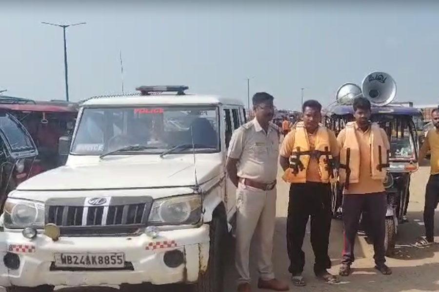 শক্তি বাড়াচ্ছে ‘ডানা’, উত্তাল হচ্ছে সমুদ্র! সর্তক পূর্ব মেদিনীপুর জেলা প্রশাসন