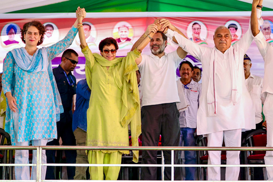 এক্সিট পোলে জয়ের আভাস মিলতেই হরিয়ানা কংগ্রেসে অস্বস্তি! মুখ্যমন্ত্রীর কুরসি নিয়ে দড়ি টানাটানি