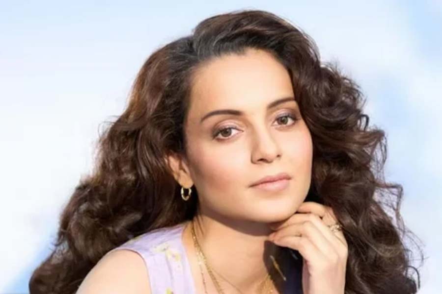‘দেশের কোনও বাবা নেই!’, গান্ধীকে কটাক্ষ করায় ফের বিতর্কে কঙ্গনা
