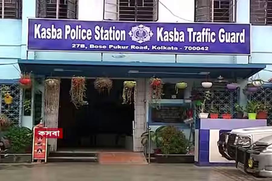 কসবায় মহিলার ‘শ্লীলতাহানি’, ছেলেকে বেধড়ক মার! তদন্তে পুলিশ
