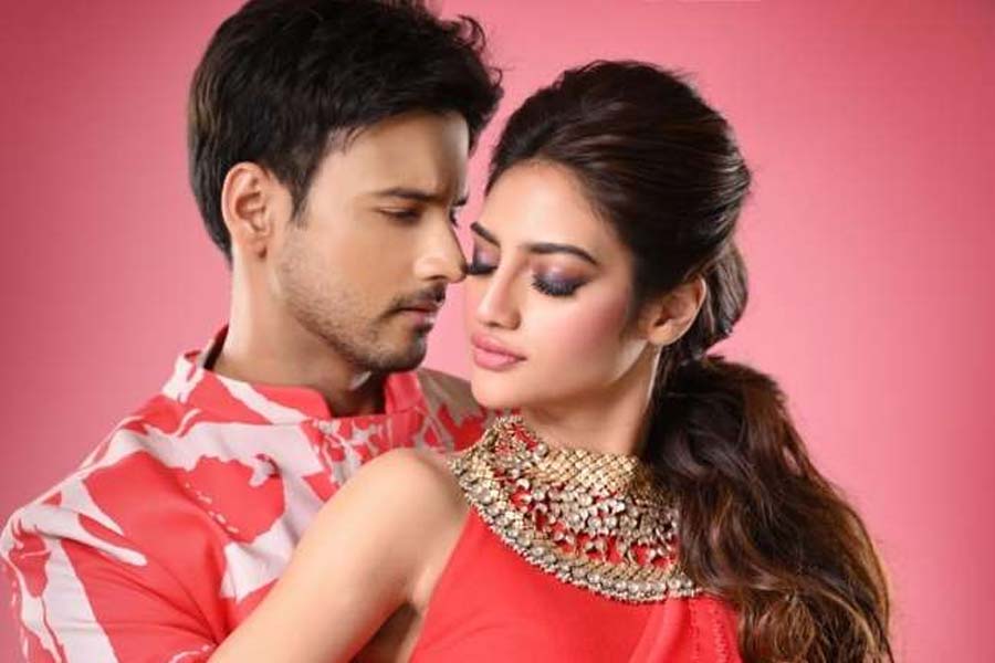 এবার যশ-নুসরতের ‘আড়ি’! লক্ষ্মীপুজোর দিনই বড় ঘোষণা তারকা জুটির