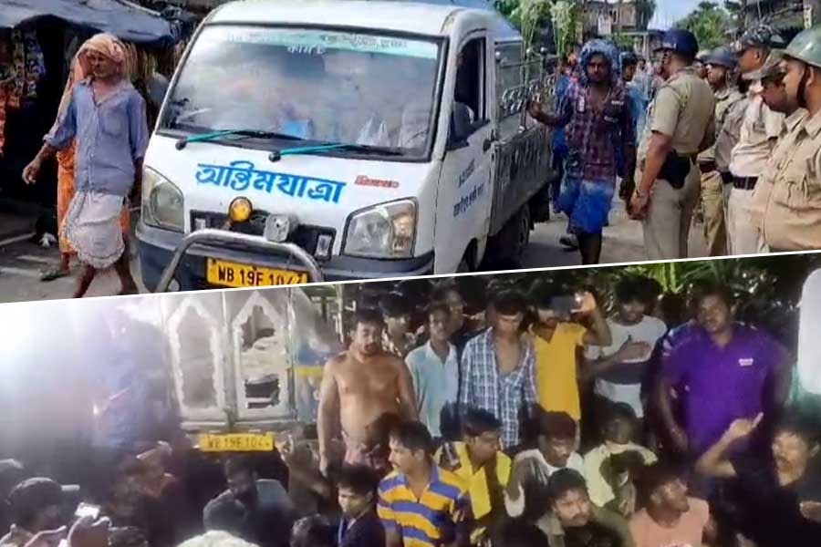 জয়নগরের ঘটনায় এখনও সরব স্থানীয়রা, সোমবার রাতে দেহ আটকে বিক্ষোভ