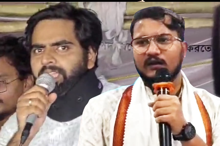 ‘বেসরকারি হাসপাতালের ব্যবসা বাড়াতেই সরকারি হাসপাতালে বন্ধ পরিষেবা’