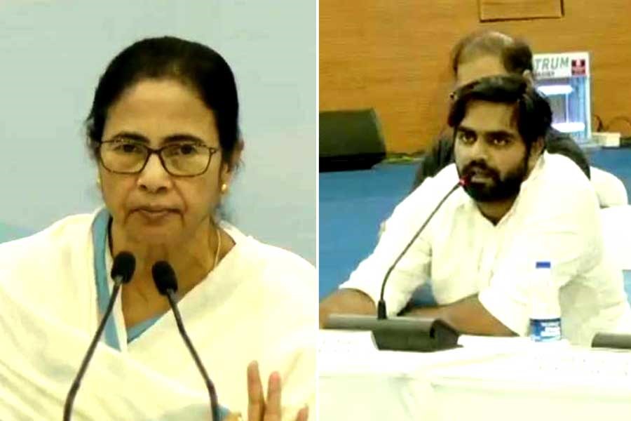 ‘আমরা শান্তির পরিবেশ চাইছি, আমাদের ফ্রন্টের মধ্যে রাজনীতি নেই’