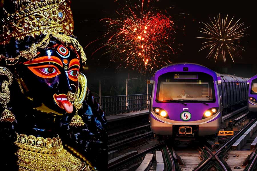 কালীপুজোর রাতে চলবে বাড়তি মেট্রো, রইল সময়সূচি