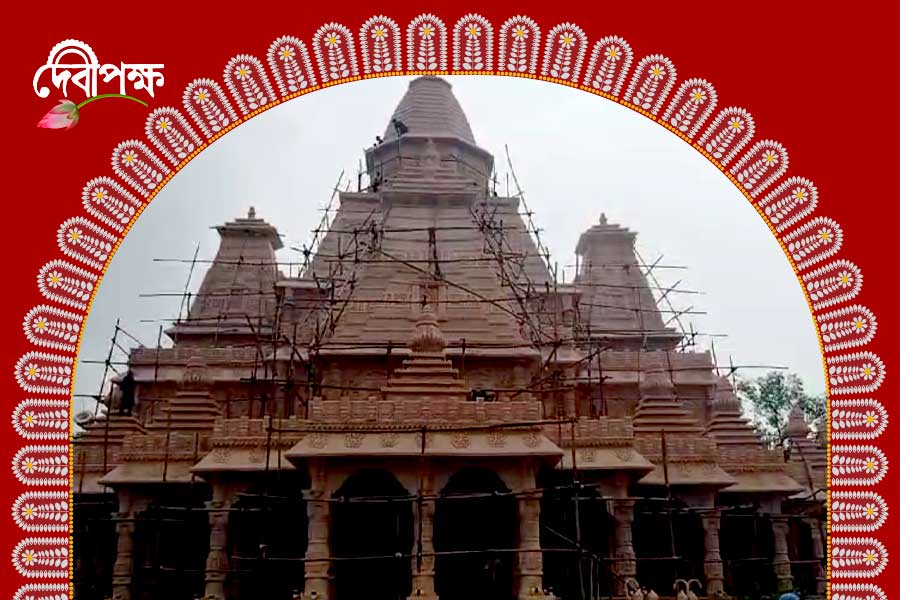 কাল্পনিক মন্দিরে মা কালীর আরাধনা, বার্ণপুরে বিগ বাজেটের কালীপুজো