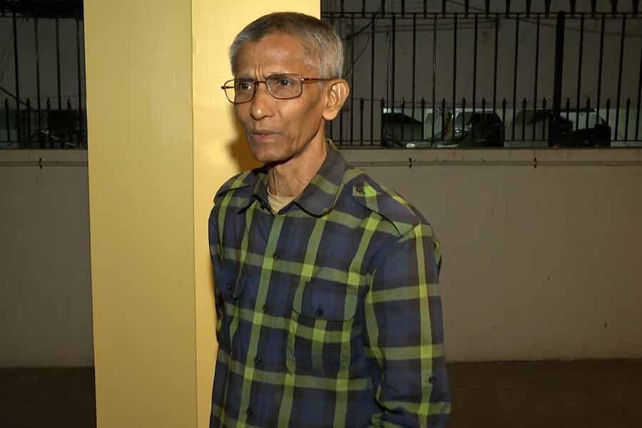 প্রাক্তন আইপিএস পঙ্কজ দত্তের অসুস্থতা নিয়ে রাজ্যের বিরুদ্ধে কুৎসা! পালটা তৃণমূলের
